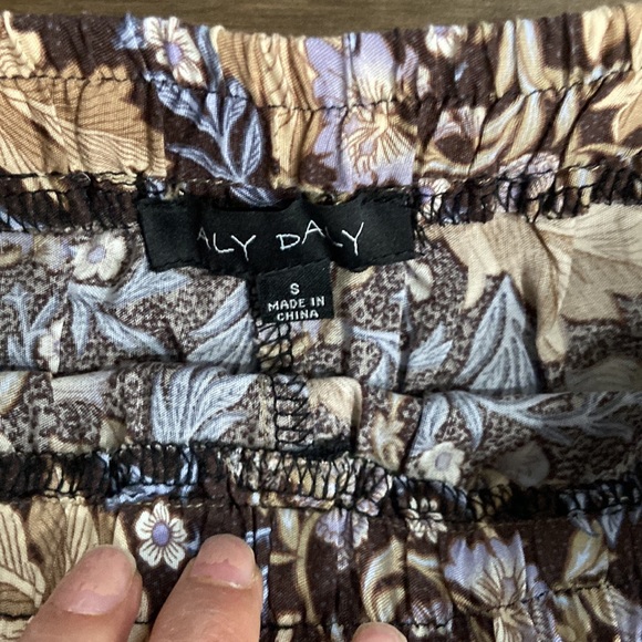 Floral bohemian wide leg pants, elastic waist, size S - Picture 5 of 6